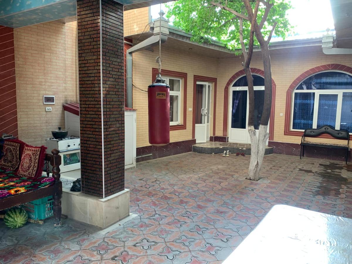 Muharram Homestay In The Neighborhood Of The Registan Square, 家族 ゲストハウス Samarkand Exterior photo