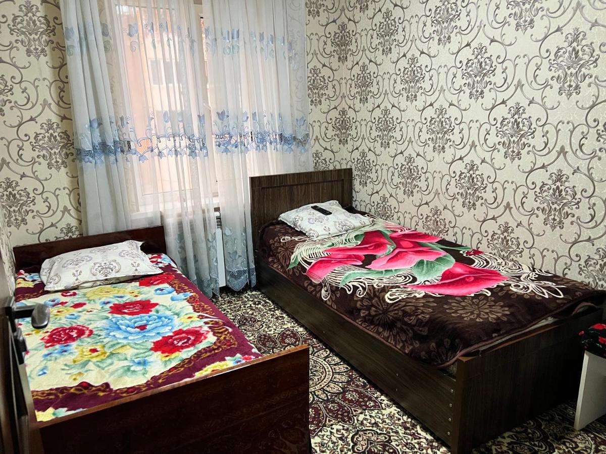Muharram Homestay In The Neighborhood Of The Registan Square, 家族 ゲストハウス Samarkand Exterior photo